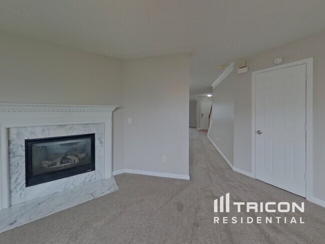 Building Photo - 1740 Courtyard Ln