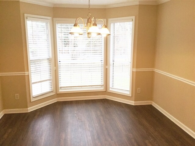 Building Photo - 570 Swan Creek Court