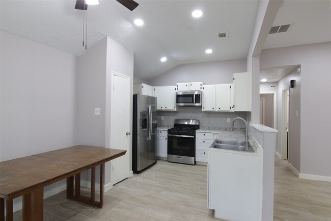 Building Photo - 9130 Autumn Harvest Dr