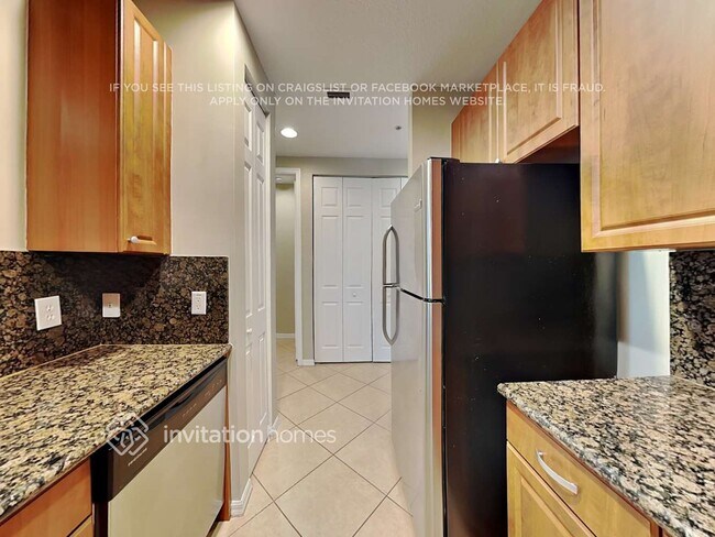 Building Photo - 1382 Vía De Pepi