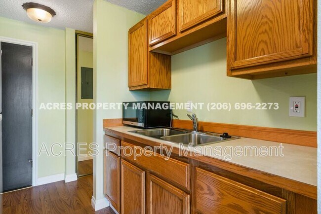 Building Photo - 15154 65th Ave S