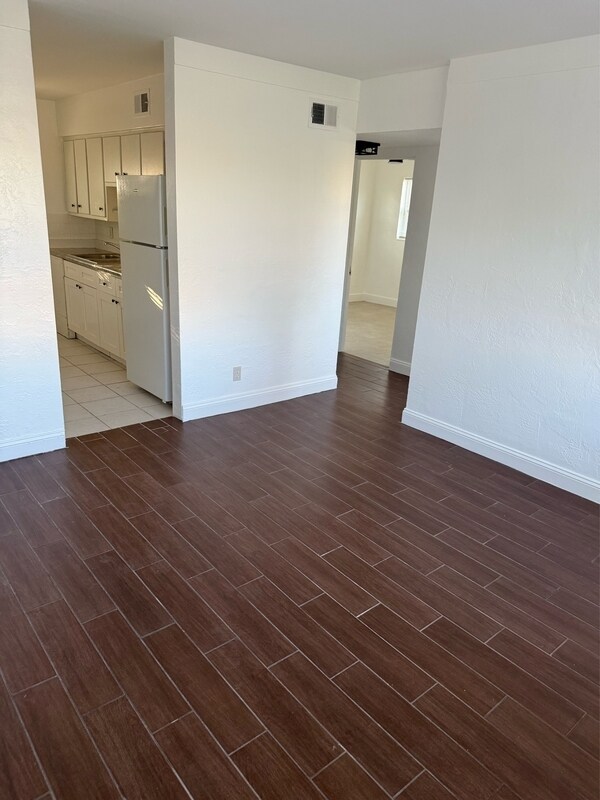 Primary Photo - 2112 9th Ave N