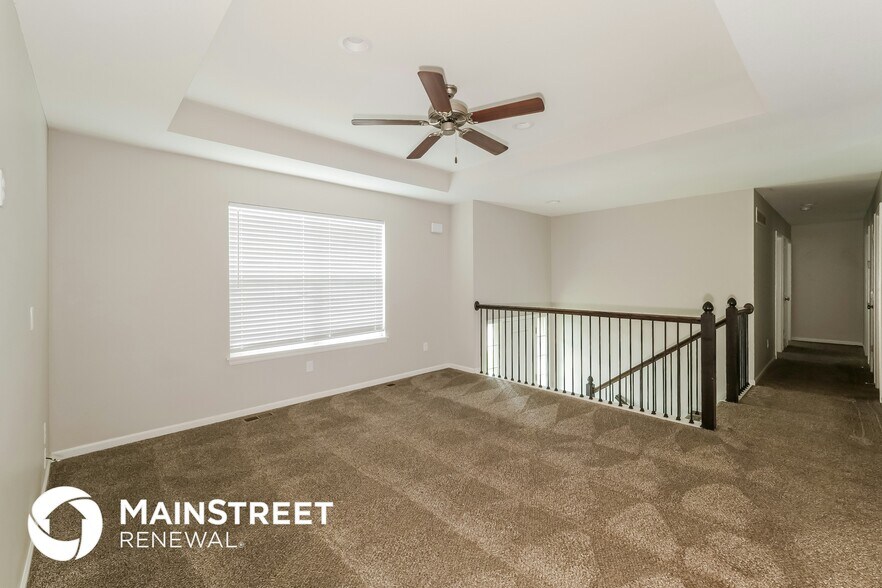 Building Photo - 9810 E 220th St