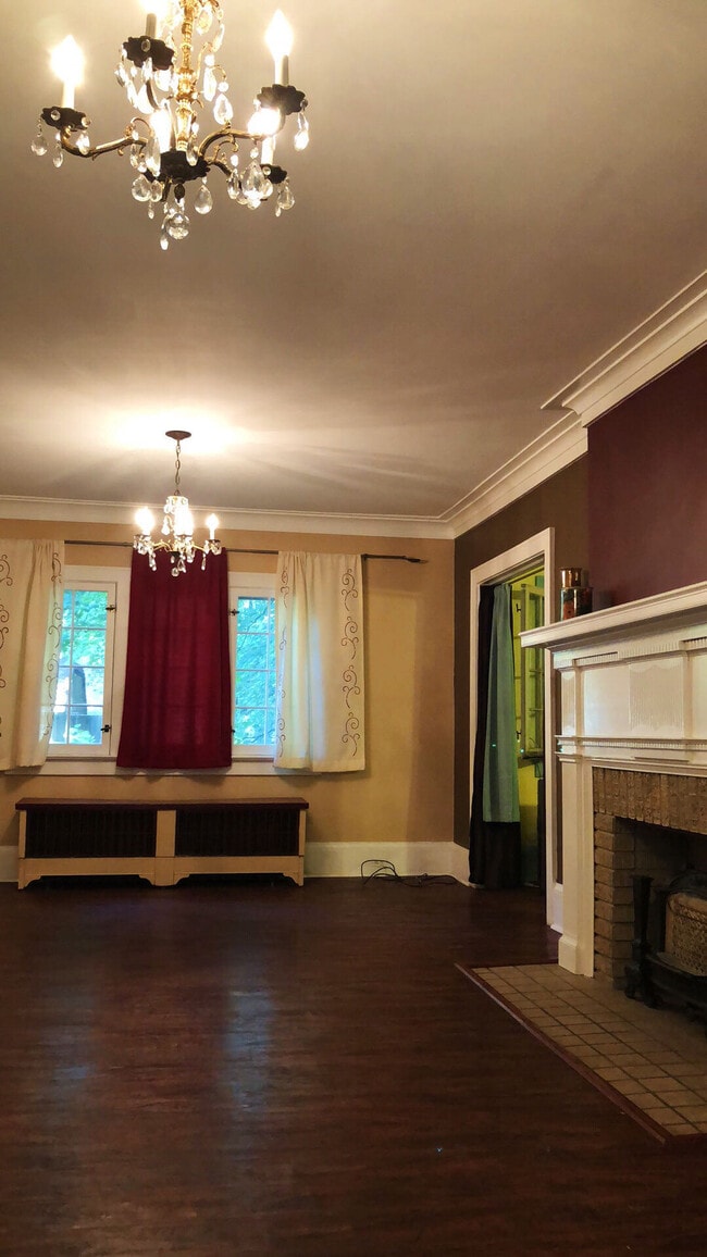 Building Photo - 91 N Portage Path