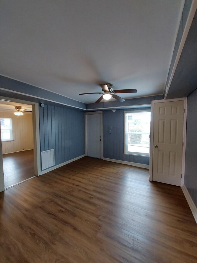 Building Photo - 3315 Bassie Ct