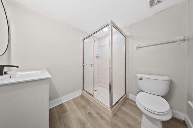 Building Photo - 2920 Pecan Ave