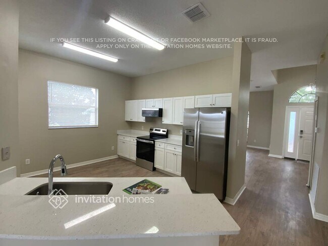 Building Photo - 2700 Port Ct