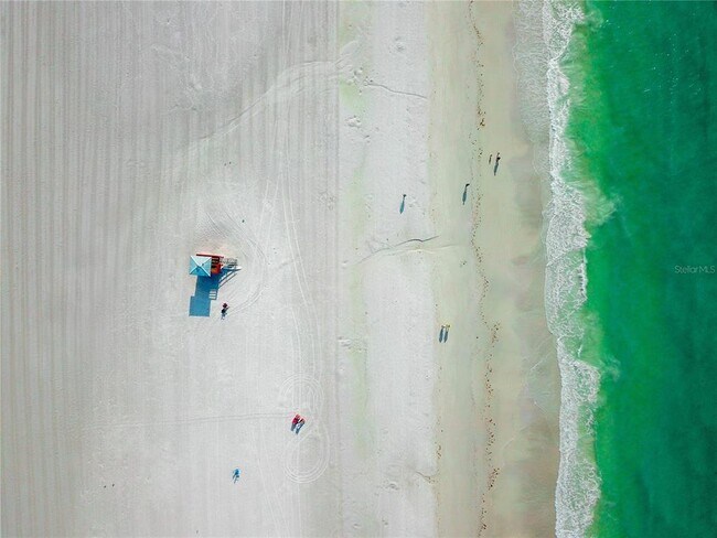 Building Photo - 3835 Almeria Ave