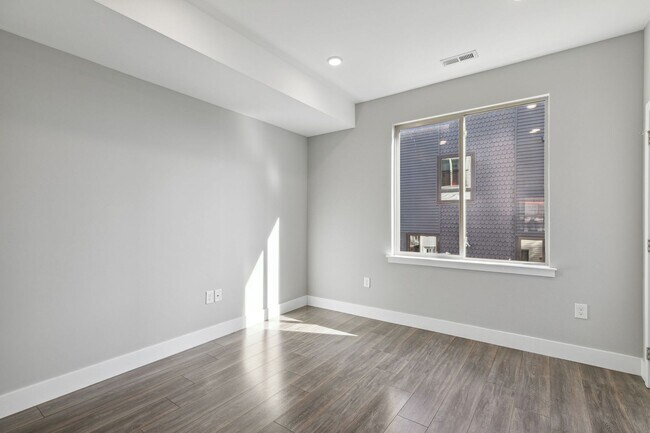 Building Photo - 1845 A St