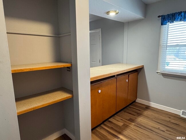 Building Photo - 3814 Mississippi Ave