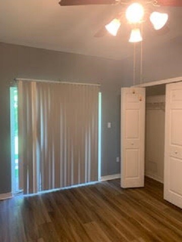 Building Photo - 7329 Bayside Dr