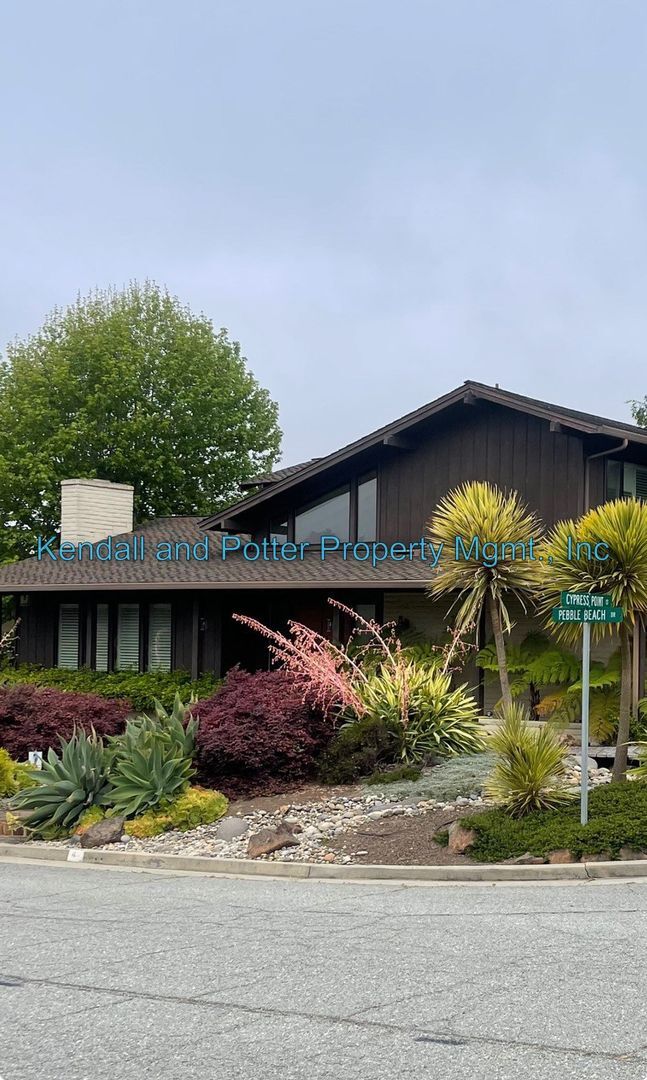 Building Photo - Beautifully Remodeled 4 Bed/2 Full Bath + 2 1/2 Bath Country Club Park Home