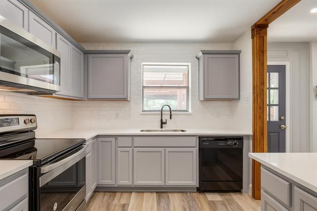 Building Photo - 808 Easter Dr