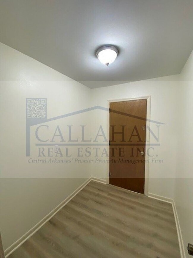 Building Photo - Sherwood 3 Bedroom Home