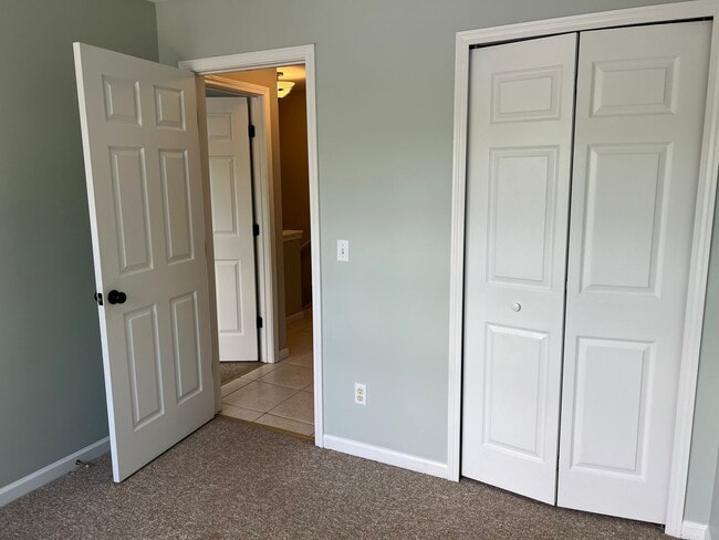 Building Photo - Townhouse in Townes at Buckwalter