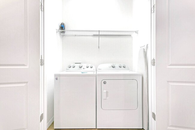 Building Photo - 2618 Calistoga Ave