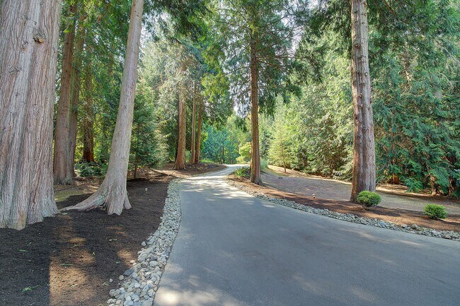 Building Photo - 4bd/3ba Sammamish House