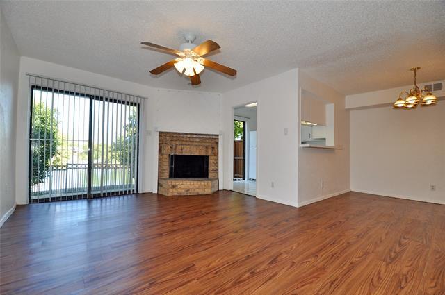 Building Photo - 2610 Lakehill Ln