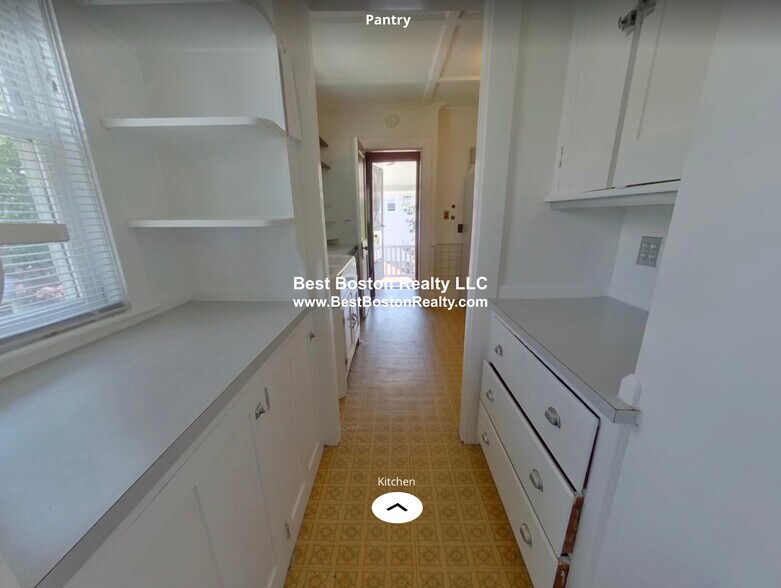 Building Photo - 62 Newport St