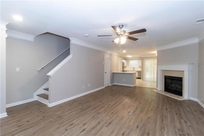 Building Photo - 745 Crestwell Cir