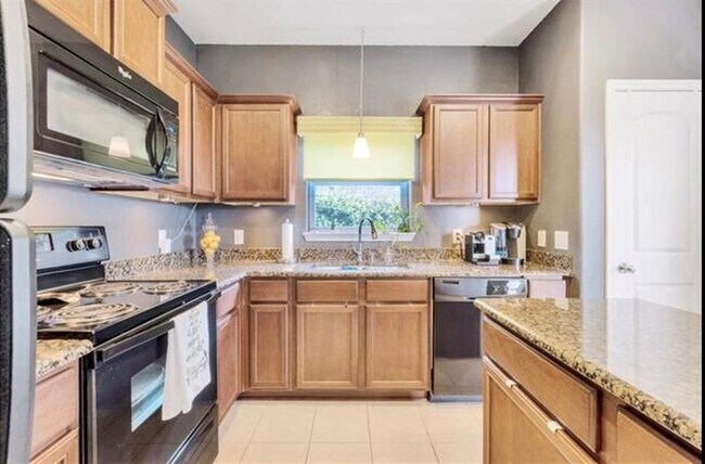 Building Photo - 13405 Clara Martin