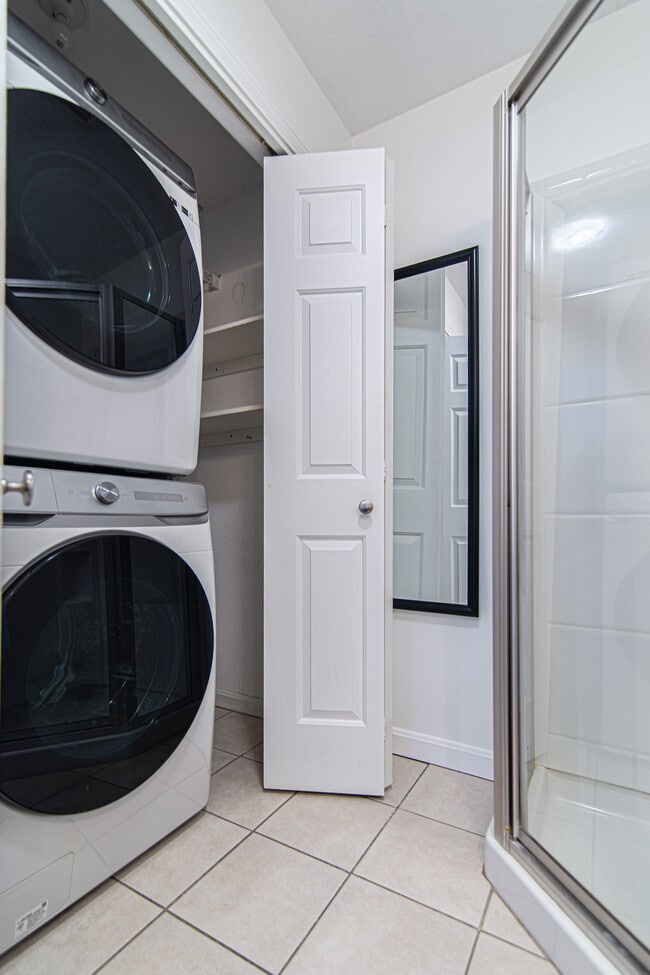 Laundry Facility in Guest Bathroom - 107 Turnessa Green