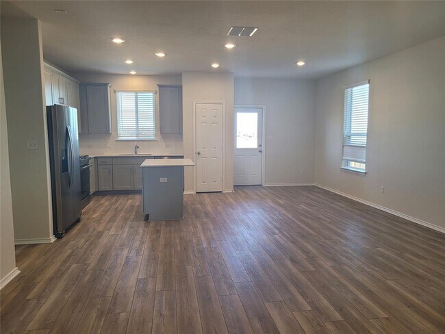 Building Photo - 222 Sugar Cane Rd