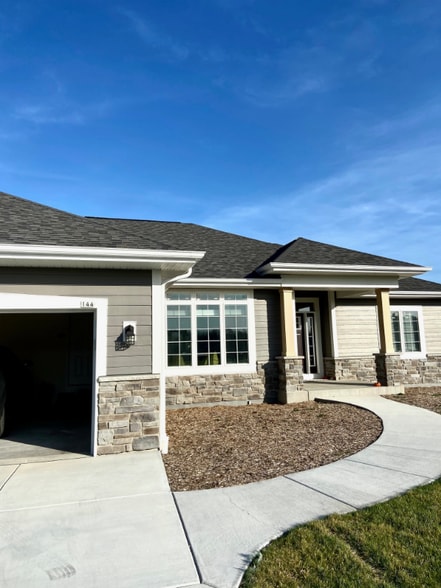 Building Photo - 144 Candleberry Ln