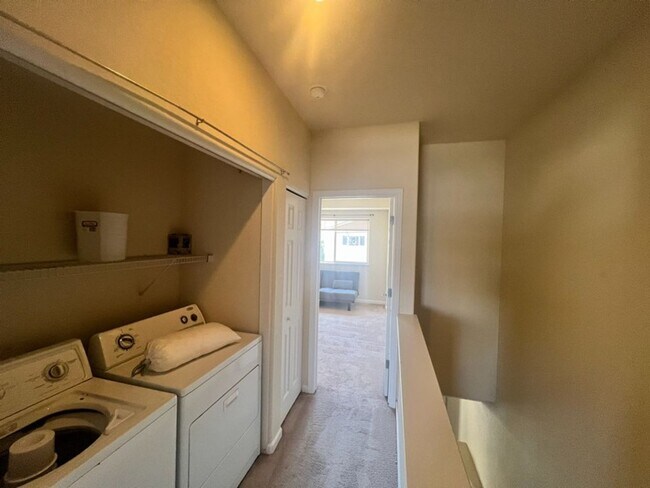 Building Photo - Reno Rental Finders - 4659 Kathleen Denise Ln., Reno, NV 89503
