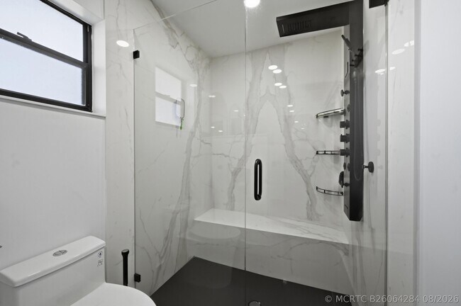 Building Photo - 10775 Waterberry Dr