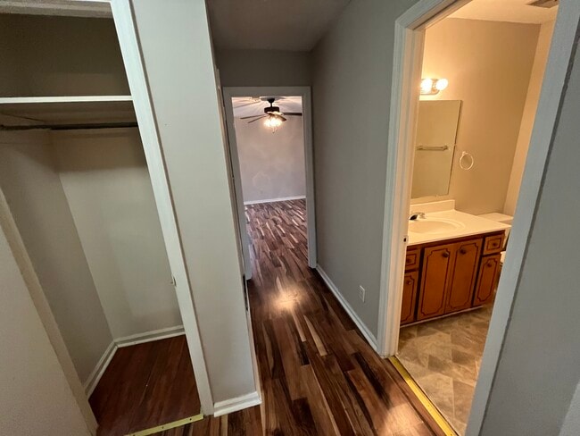 Building Photo - 1111 Emmett St