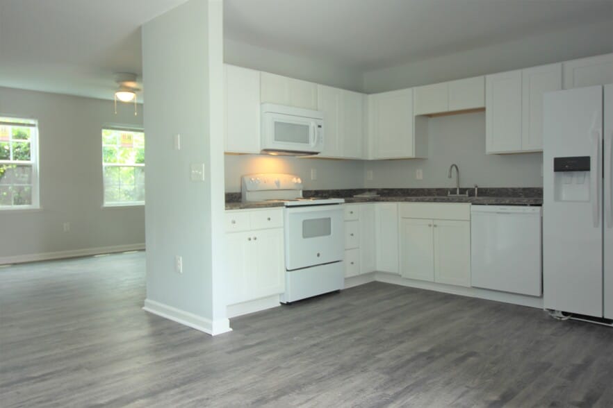 Building Photo - 6929 Old Concord Rd