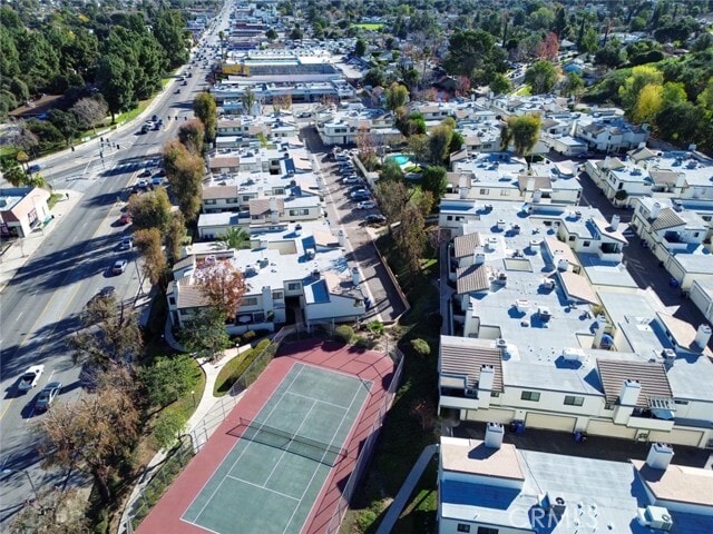 Building Photo - 10475 Newhome Ave