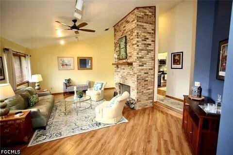 Building Photo - 3650 Creeks Bend Ct E
