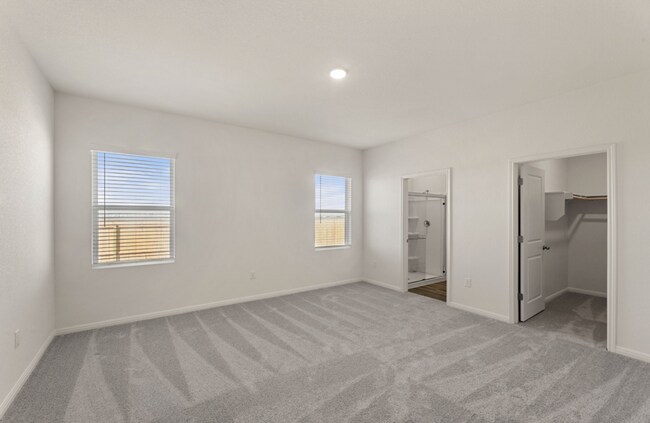 Building Photo - Amazing home ready to move in!
