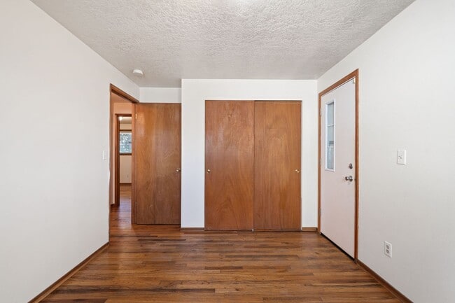 Building Photo - 3811 SE 66th Ave