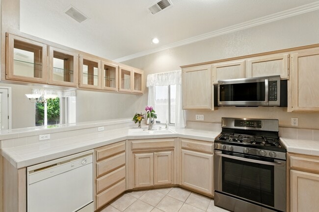 Building Photo - 1789 E Ticonderoga Dr