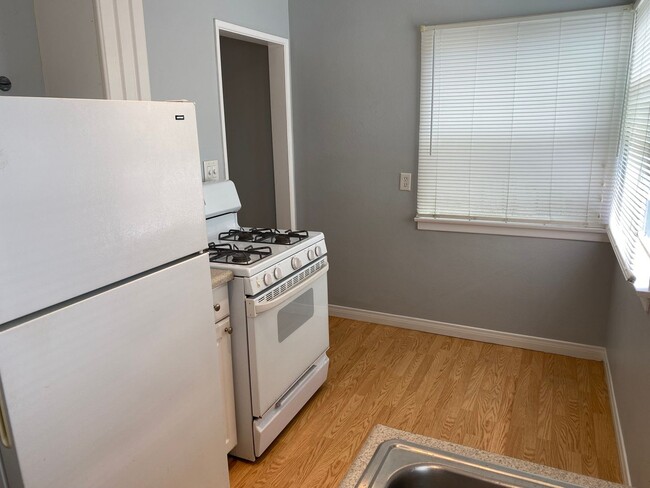 Building Photo - 861 Missouri St