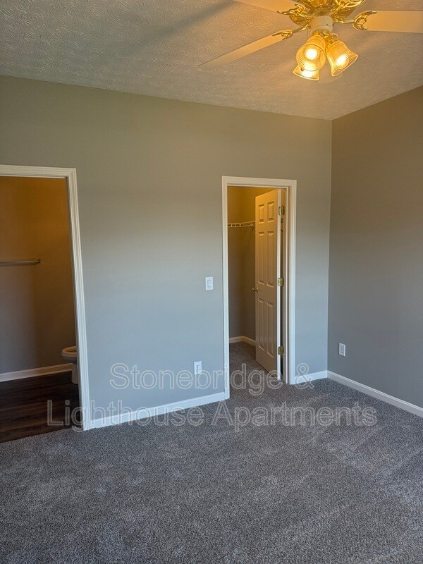 Building Photo - 3115 Lighthouse Dr