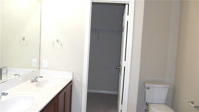 Building Photo - 208 Teron Dr
