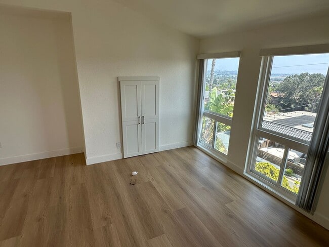 Building Photo - 2318 Geranium St