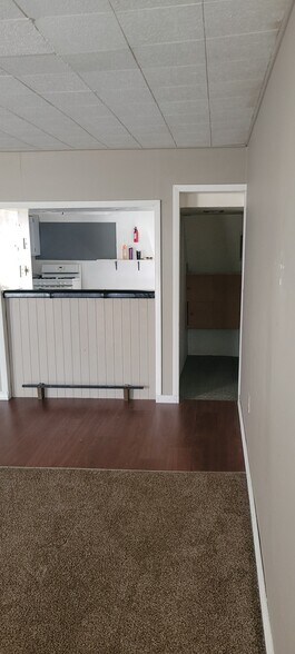 Building Photo - 808 Steuben St