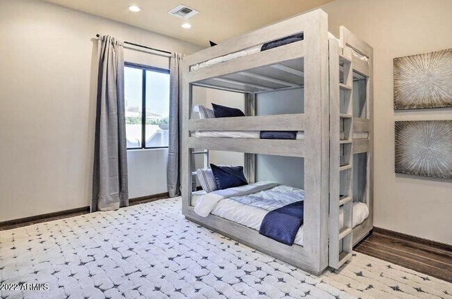 Building Photo - 13639 E Hedgehog Pl