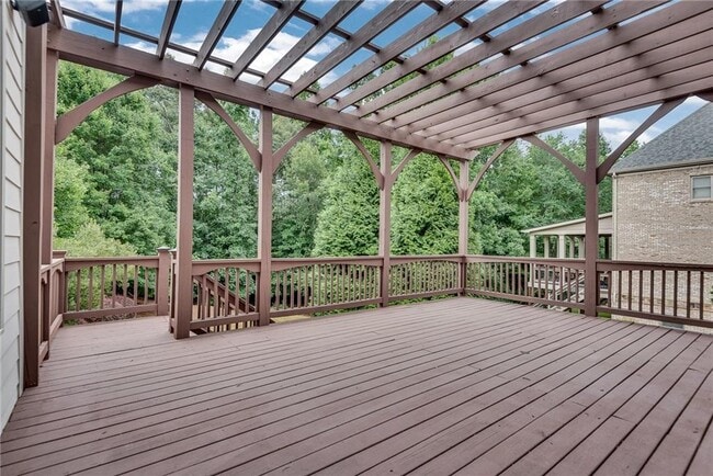 Building Photo - 3924 Sweat Creek Run NE
