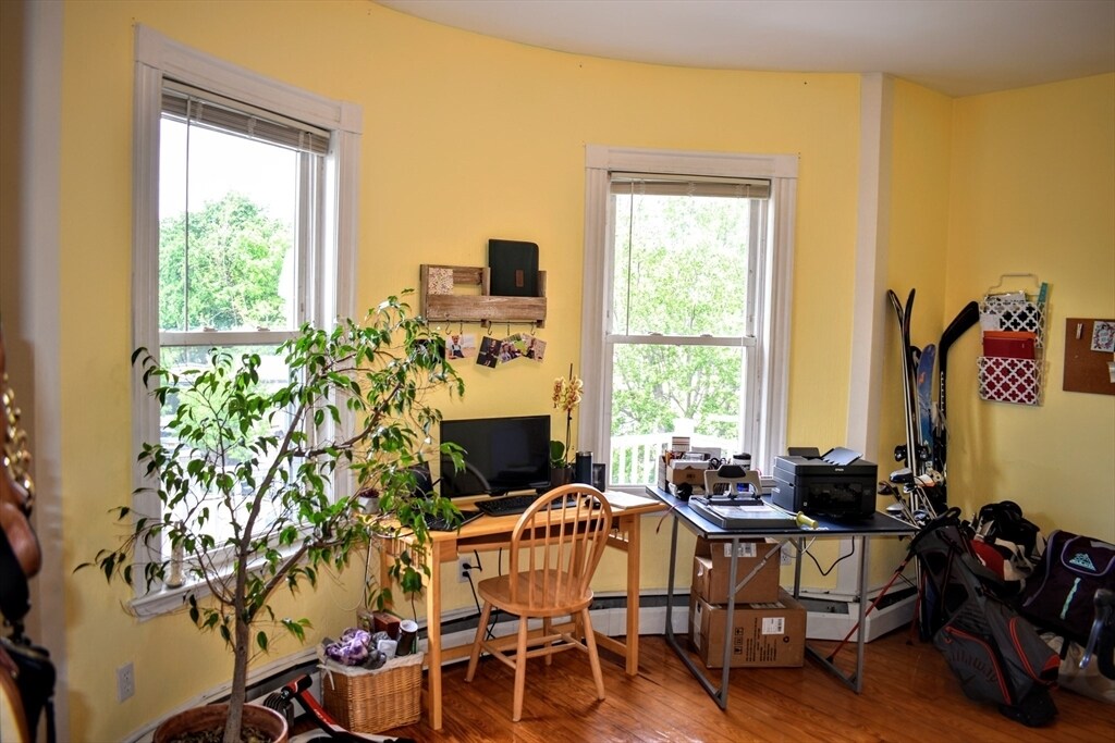 Building Photo - 43 Oakview Ter