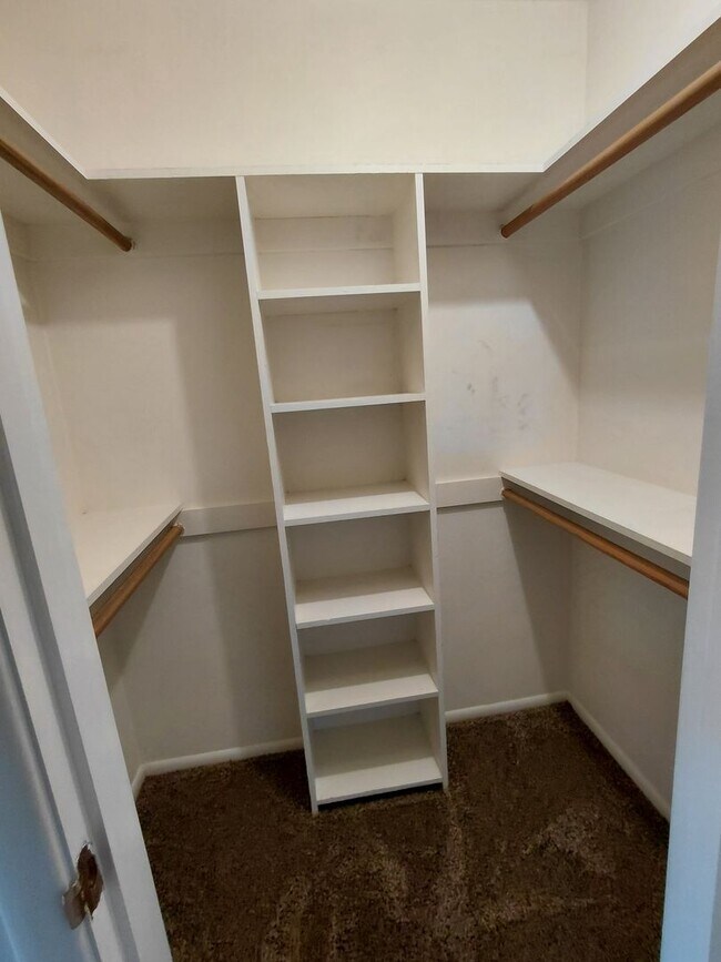 Building Photo - Silverdale Area Home