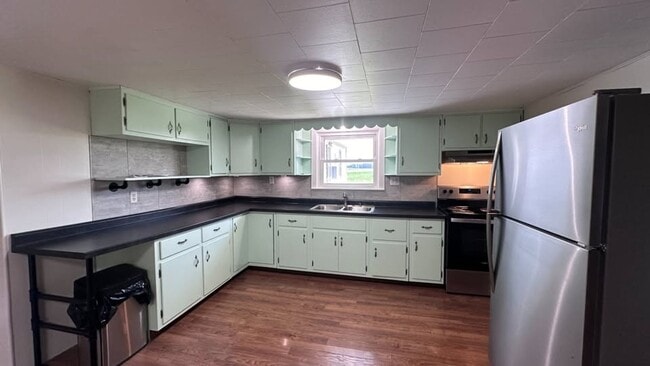 Building Photo - Beautifully Updated Country Home in Iuka, IL