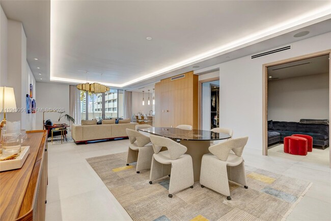 Building Photo - 515 Valencia Ave