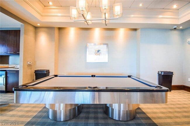 Building Photo - 2700 S Las Vegas Blvd