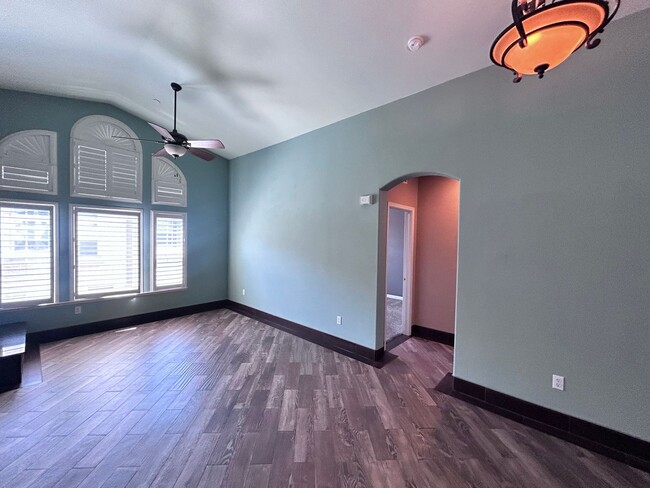 Building Photo - 201 Ferry Cir